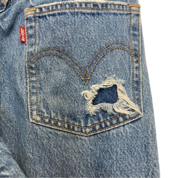 Levis Premium Wedgie Fit High-Rise Distressed Straight Leg Jeans Size 24‎ - Picture 13 of 15